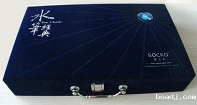 Custom cosmetics manufacturers _ custom cosmetics box manufacturers price 